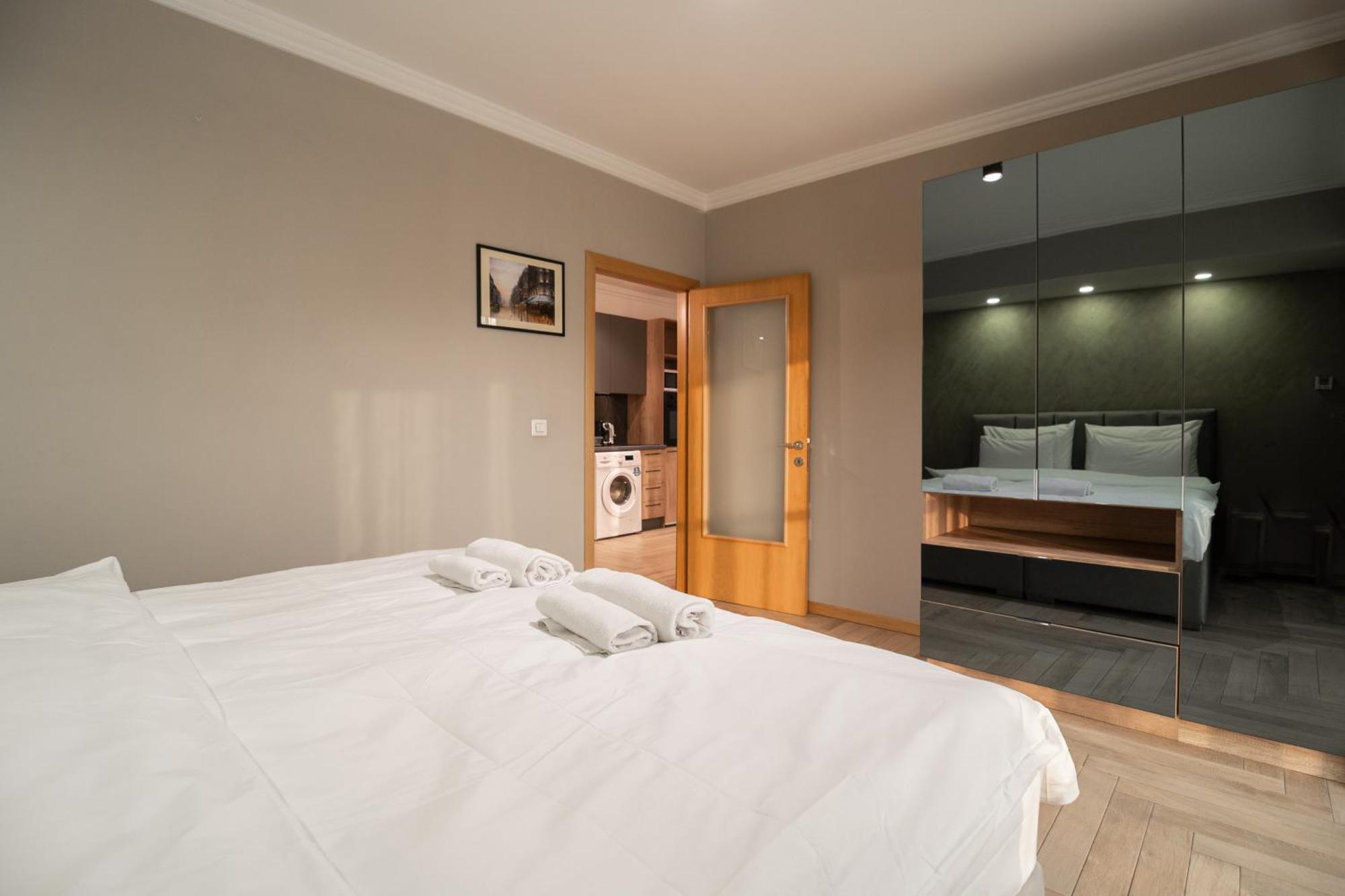 The One Apart Hotel Luxury Suites & Apartments Skopje Exterior photo