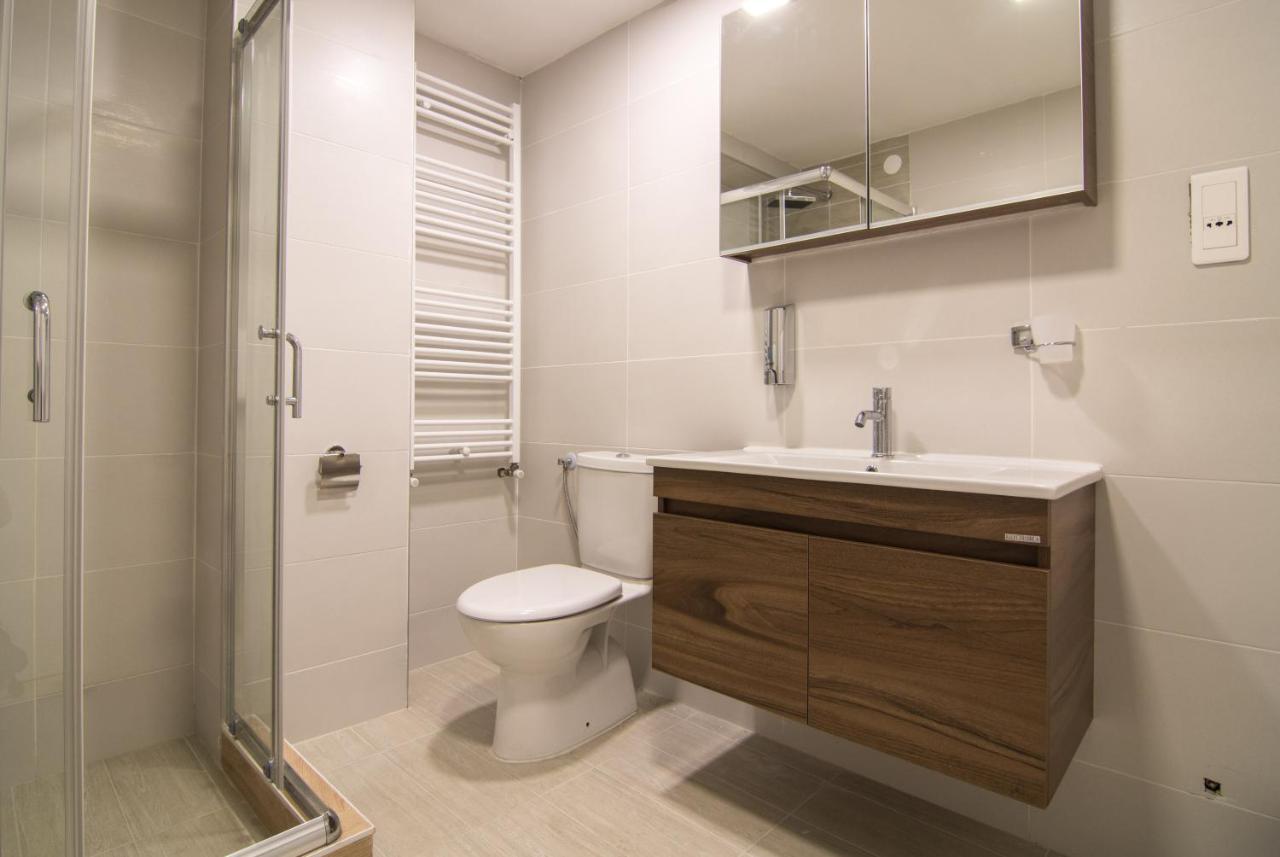 The One Apart Hotel Luxury Suites & Apartments Skopje Exterior photo